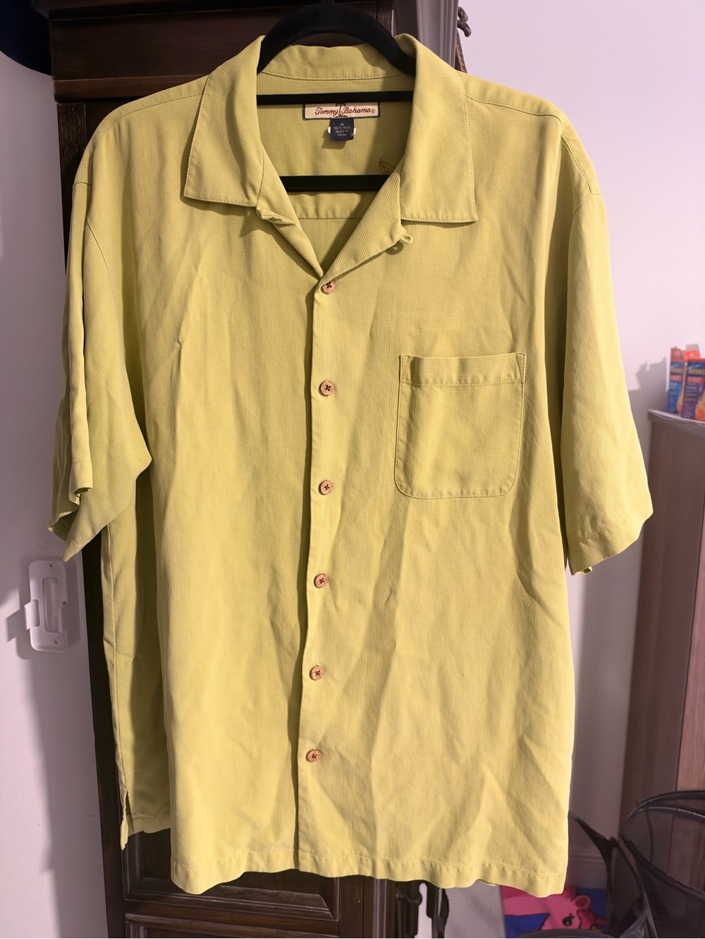 Tommy Bahama 100% silk